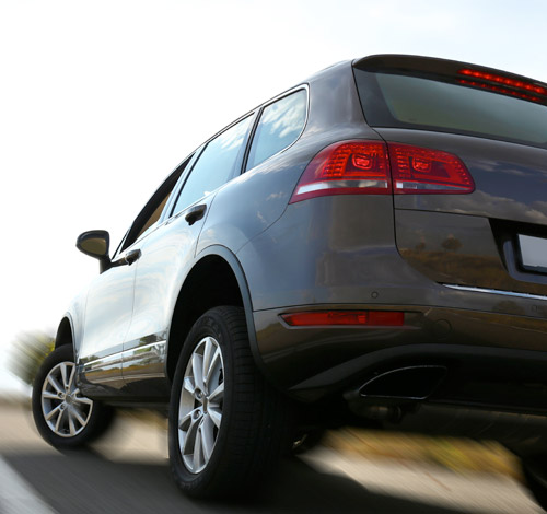 tempo traveller near me